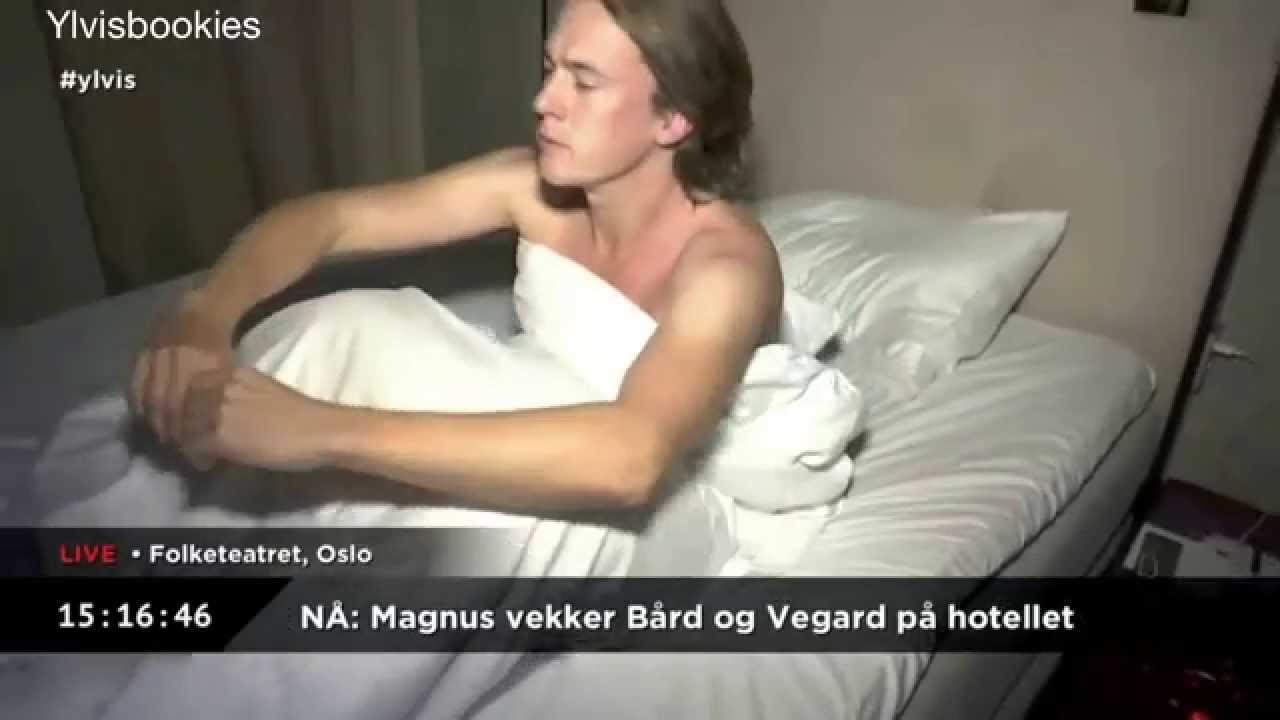 Ylvis - Magnus wakes up Vegard and Bård (Eng subs)