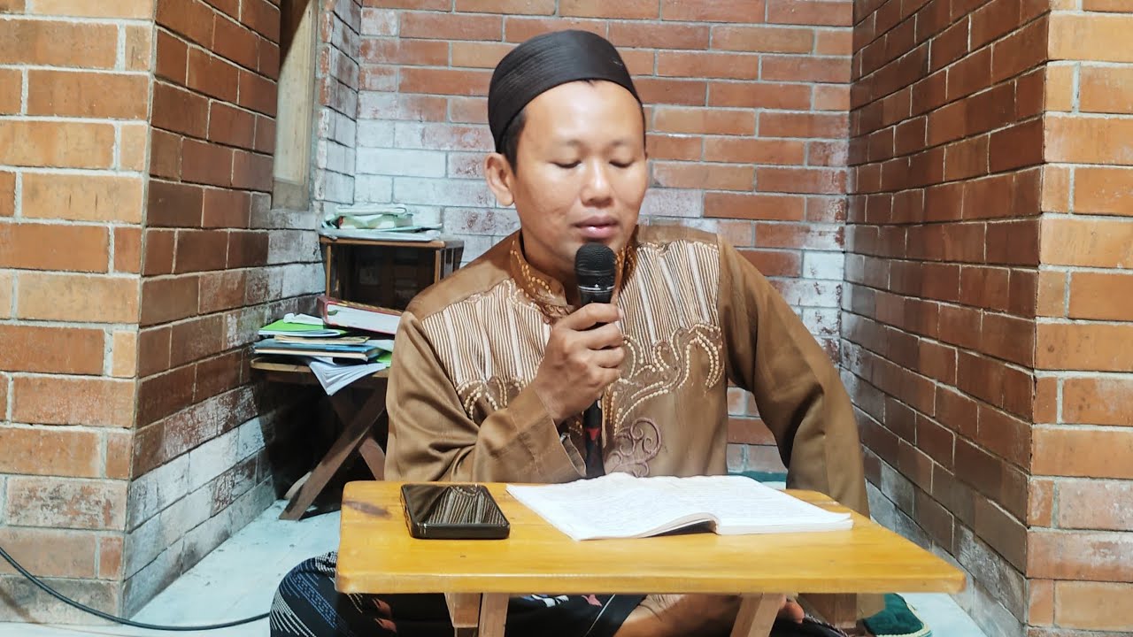 MASBRO: NGAJI KITAB SYARHU HADIST JIBRIL BERSAMA USTDZ AHMAD MUJAZZAD