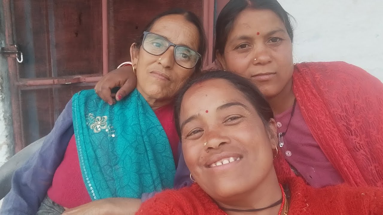 पाठ -1 आज गये हम हल्दी बानौ में ##uttrakhand pahadi vlogs ##uk Neelam Rawat 