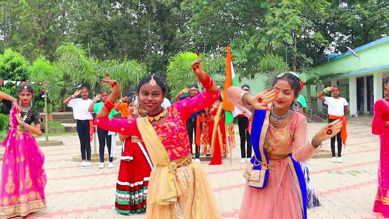 Independence day special dance || Jhumpura high school Girls viral dance || August 15 song