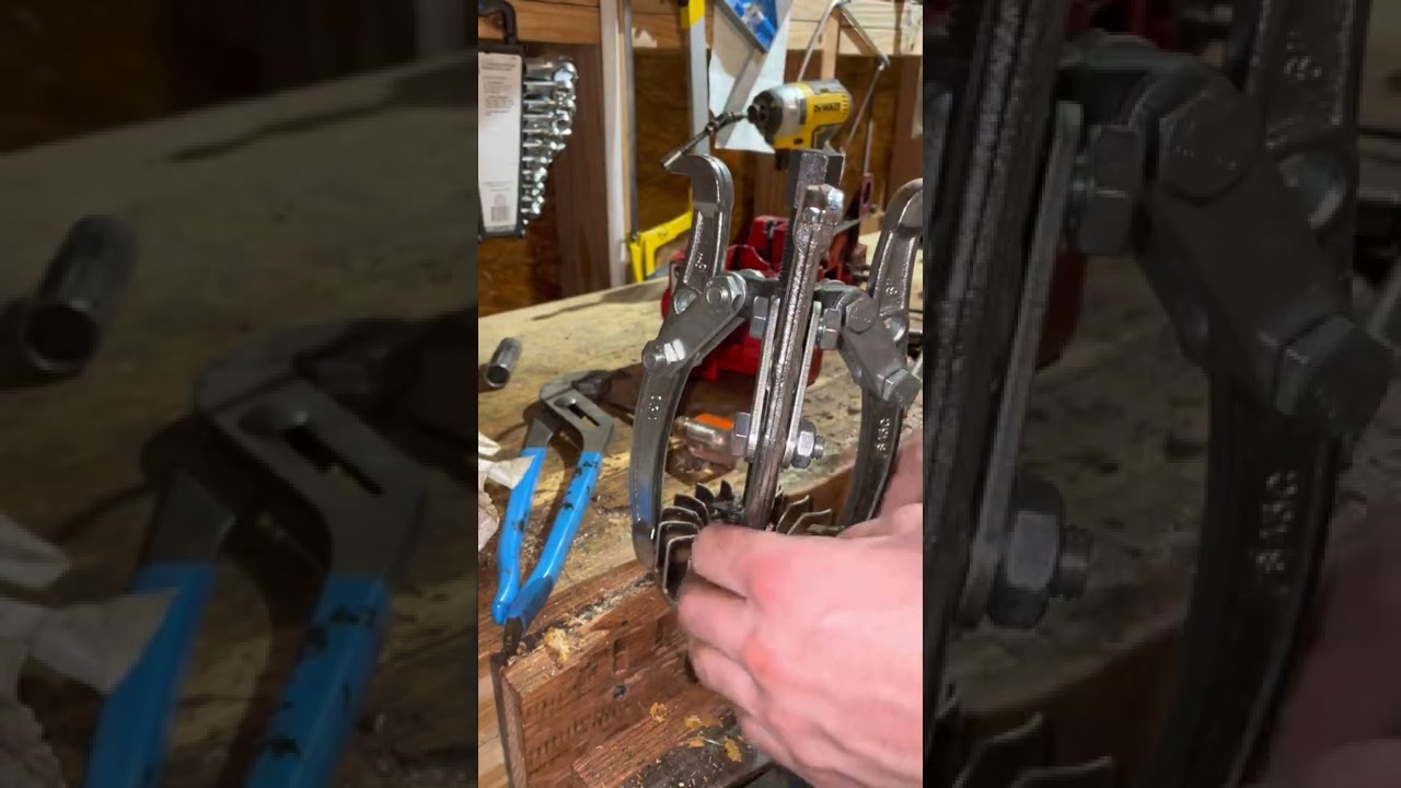 How to Remove a Flywheel using a Three-Jaw Puller