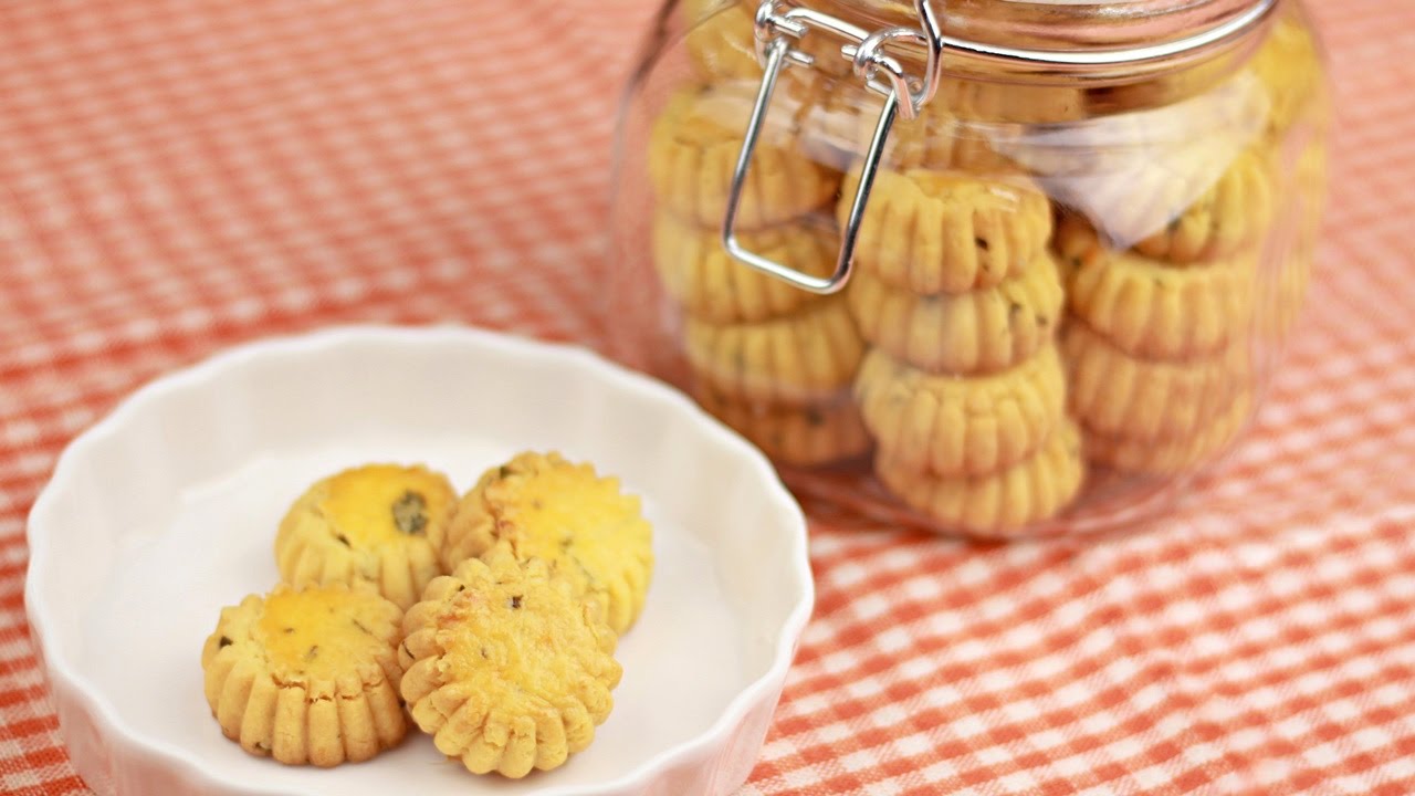 Salted Egg Yolk Cookies (蛋黄酥饼) - Chinese New Year - Recipe By ZaTaYaYummy