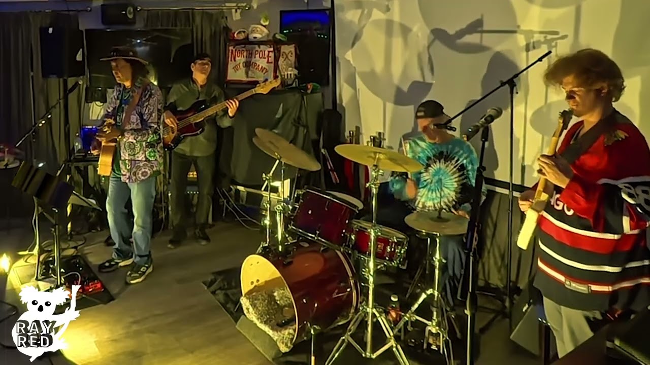 RAY RED BAND: QUEEN / PETTY MASH UP.