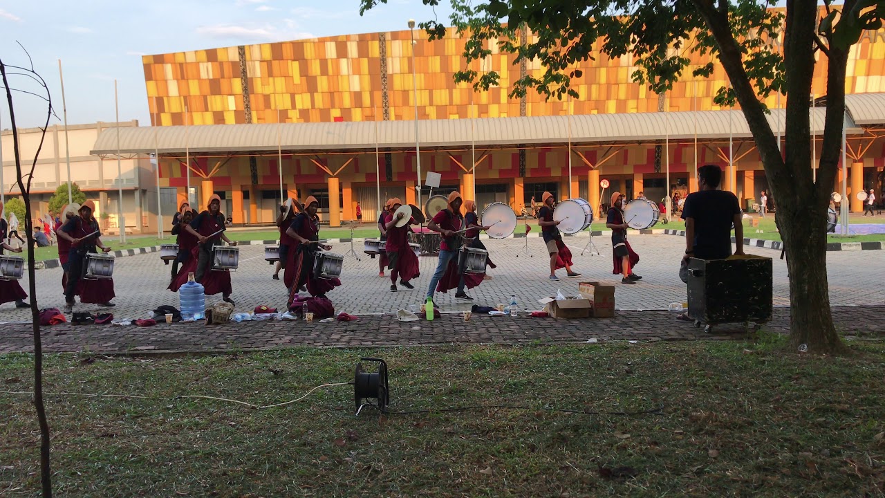 IMAC 2019 Drumline Battle - marching band semen padang - parking lot