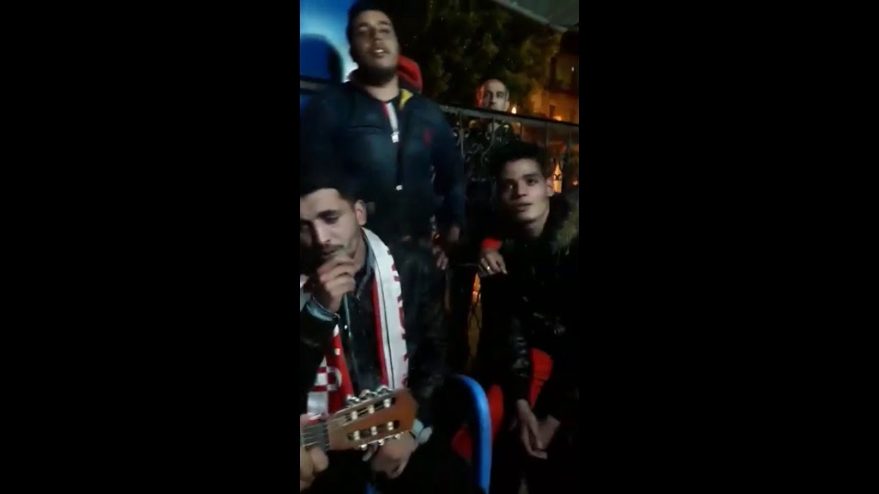 قعدة اولاد بلاص دارم ليلة عودة إتحاد عنابة للمحترف الثاني 2018