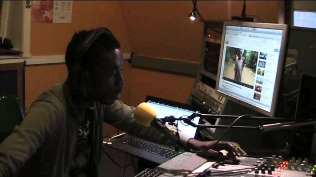 Afrika Sounds sur radio Panik 105.4 fm www.radiopanik.org &agrave; Bruxelles