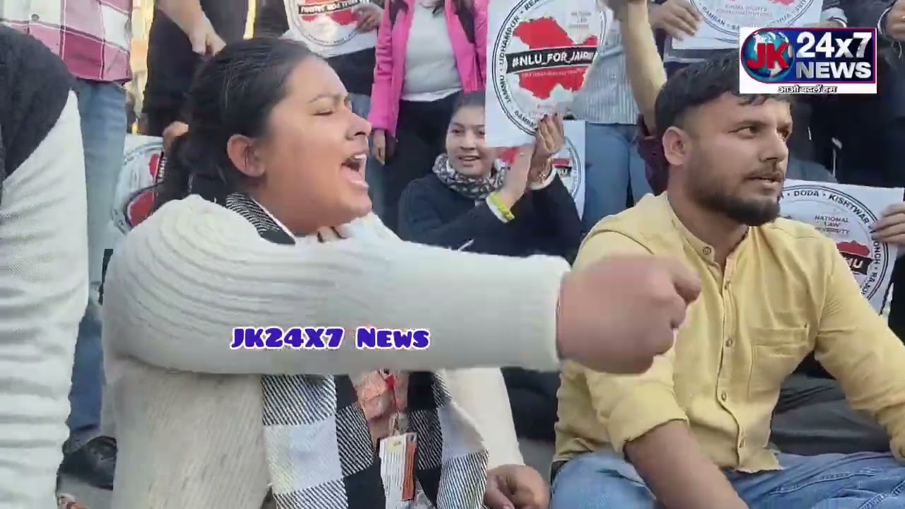 Central University Students Stages Protest Over the Demand of NLU for Jammu