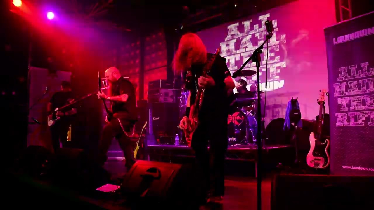 Lowdown live at Club 85