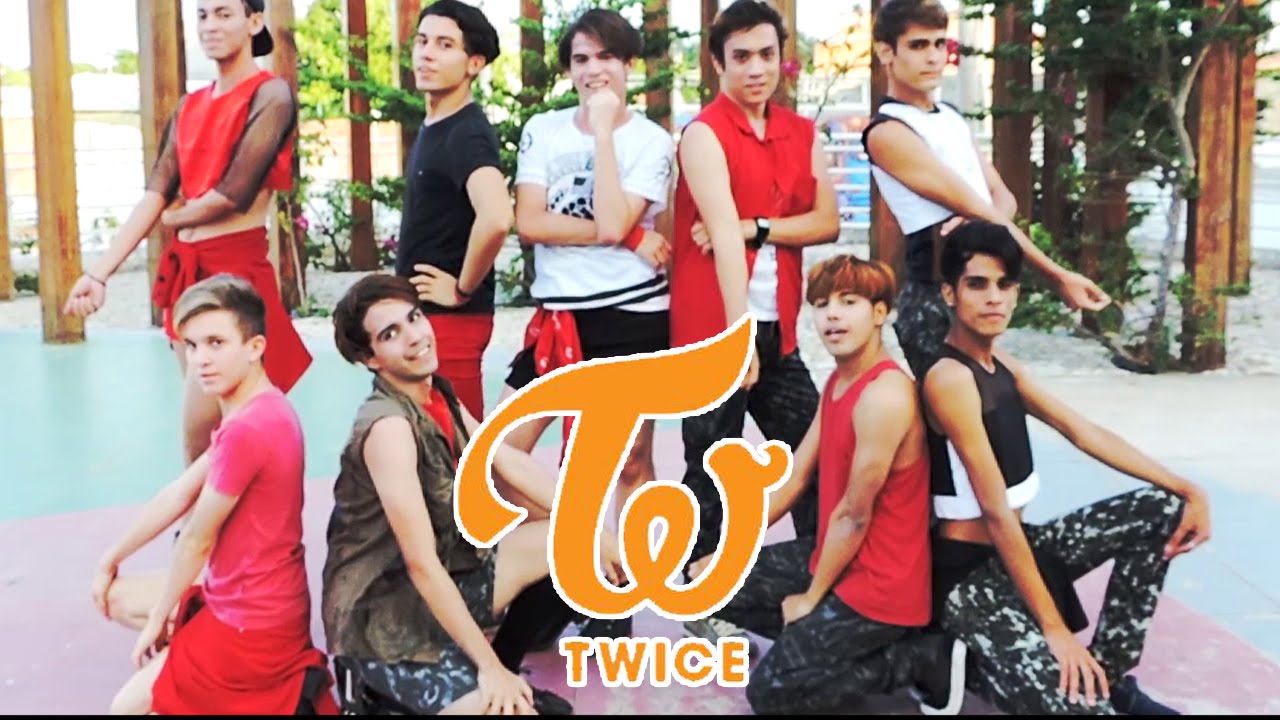 TWICE 