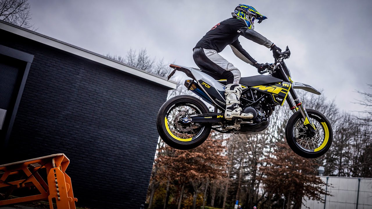 SUPERMOTO 2020 - A YEAR OF SUPERMOFOOLS