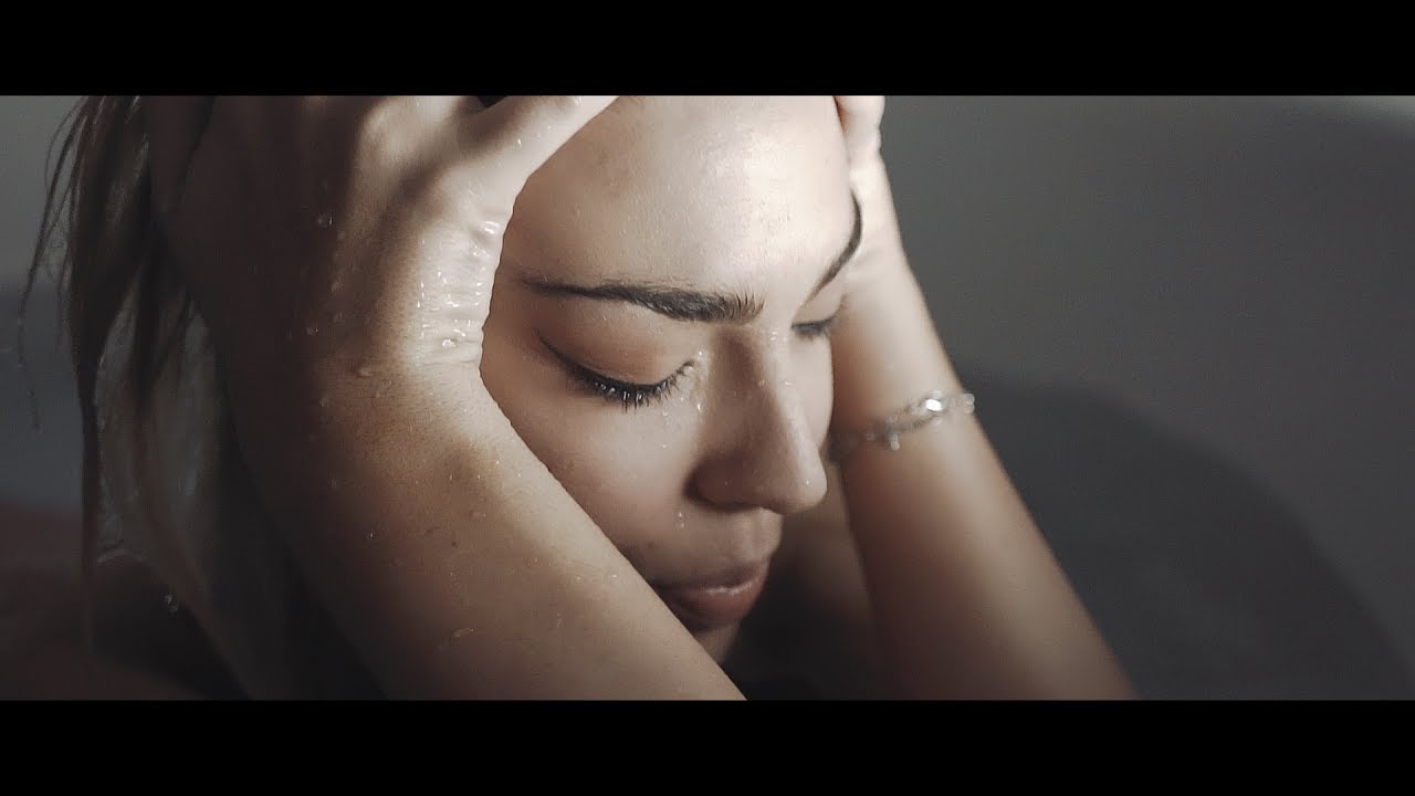 Lea Mijatović - Ti me jedini znaš (Official video 2017)