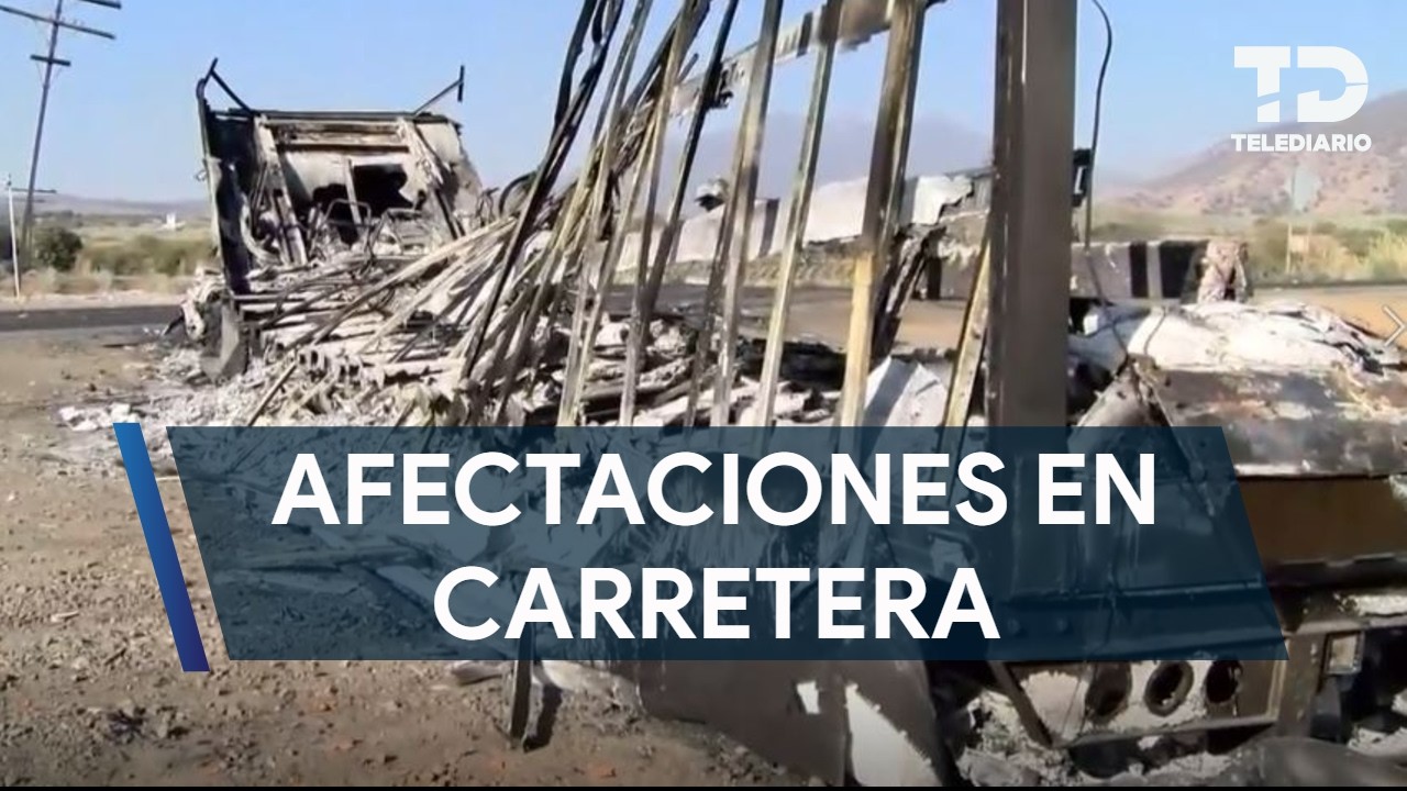 Carretera a Tequila sufrió afectaciones por bloqueos e incendio de vehículos