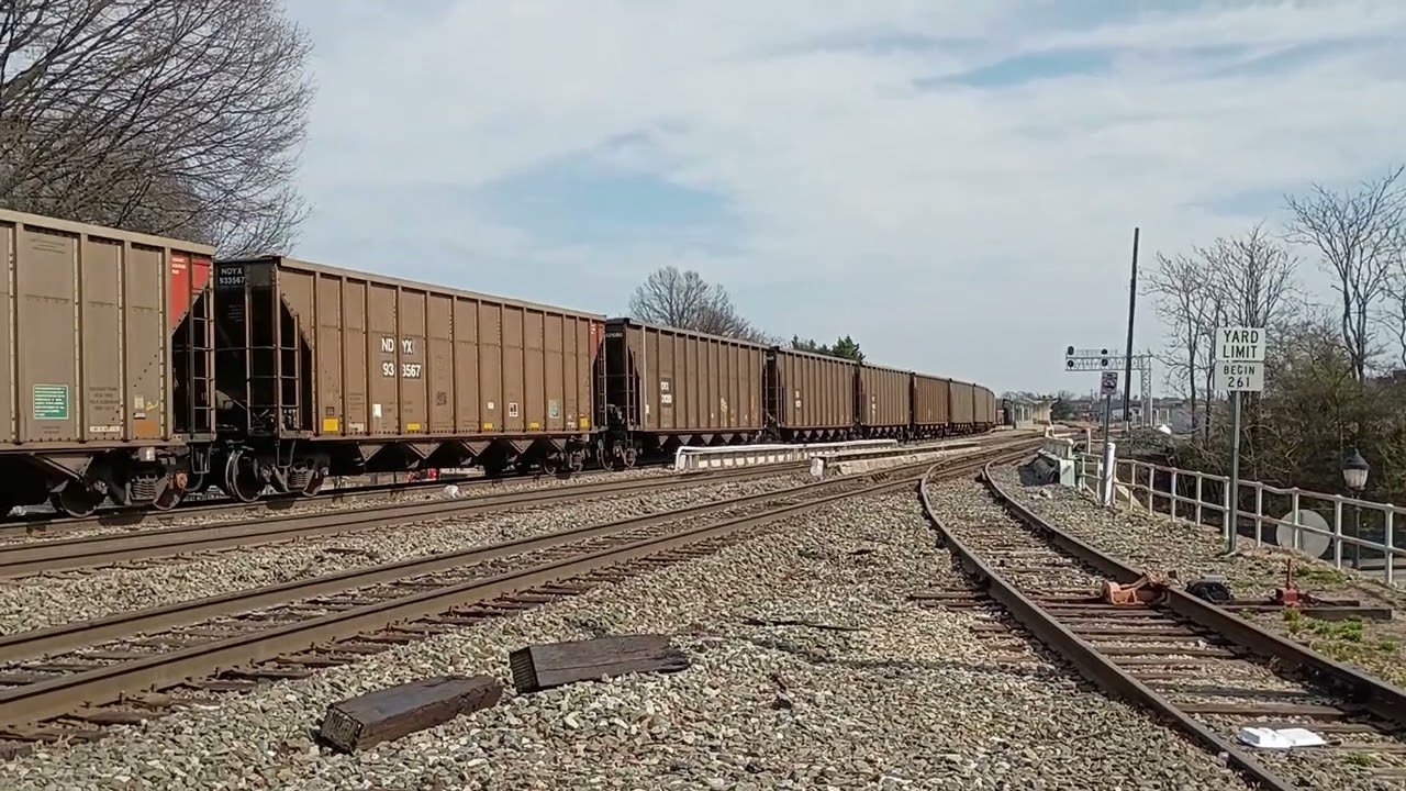Amtrak 73 meets NS 3995 in Greensboro NC 03-04-2026