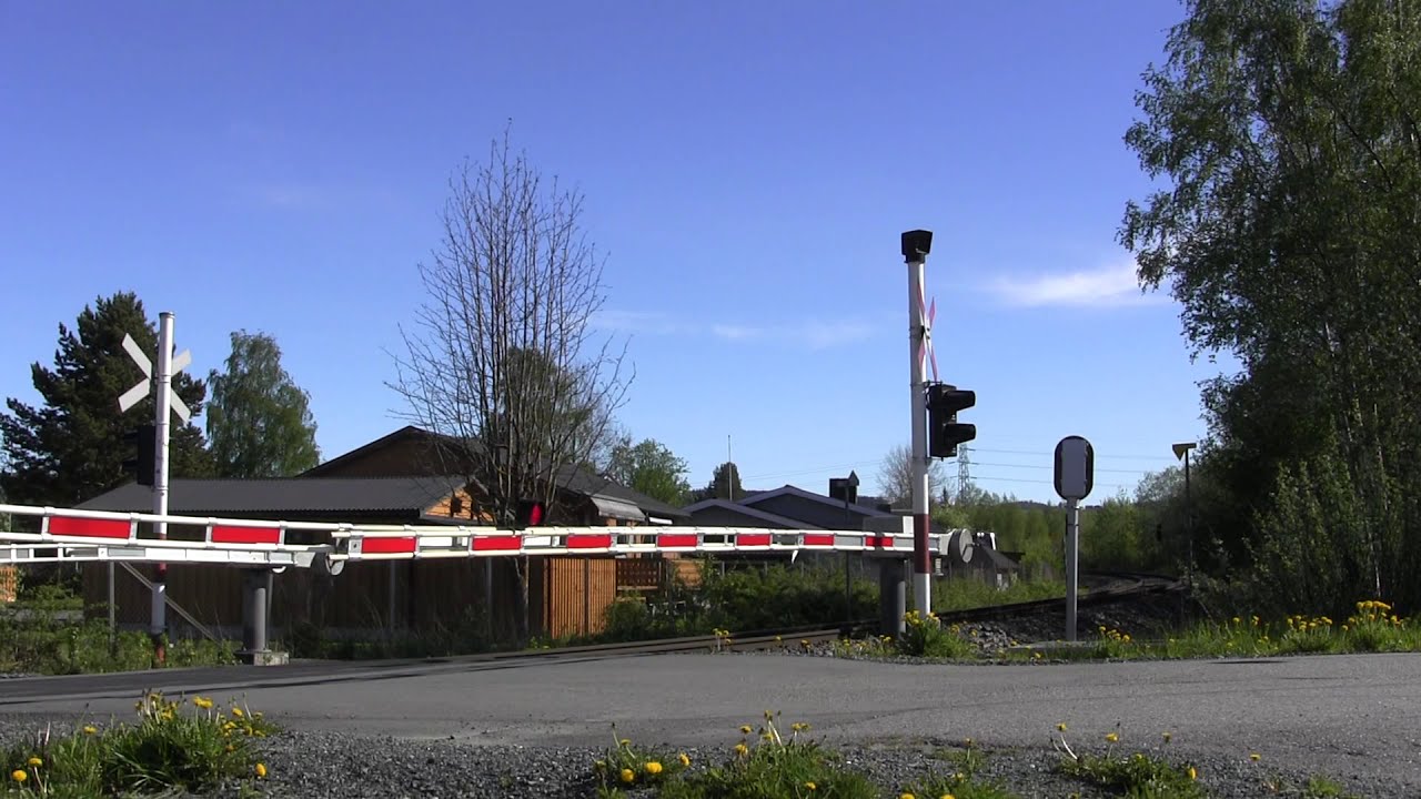 Ørmælen Railroad crossing, Verdal, Norway 1 / Ørmælen Planovergang, Verdal 1