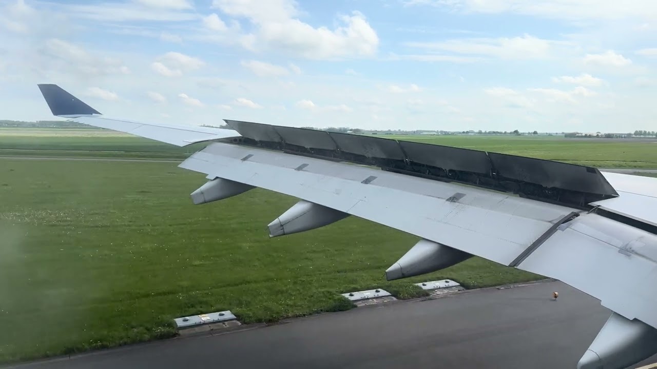 Delta Air Lines Airbus A330-300 Sunny Amsterdam Landing