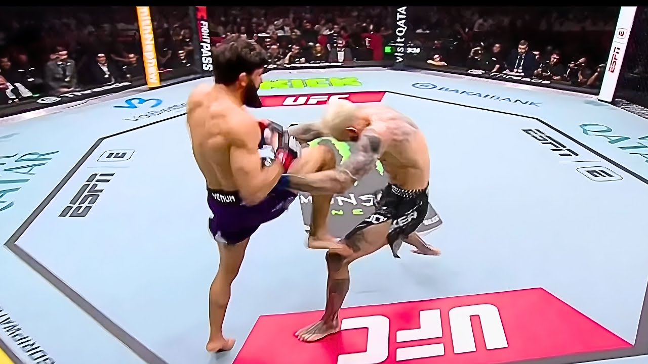 Арман Царукян против Дэна Хукера. Полные моменты боя UFC Qatar