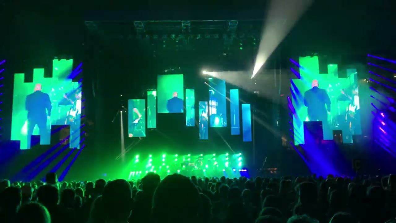 Billy Joel - Opening/A Matter of Trust/Pressure - Houston