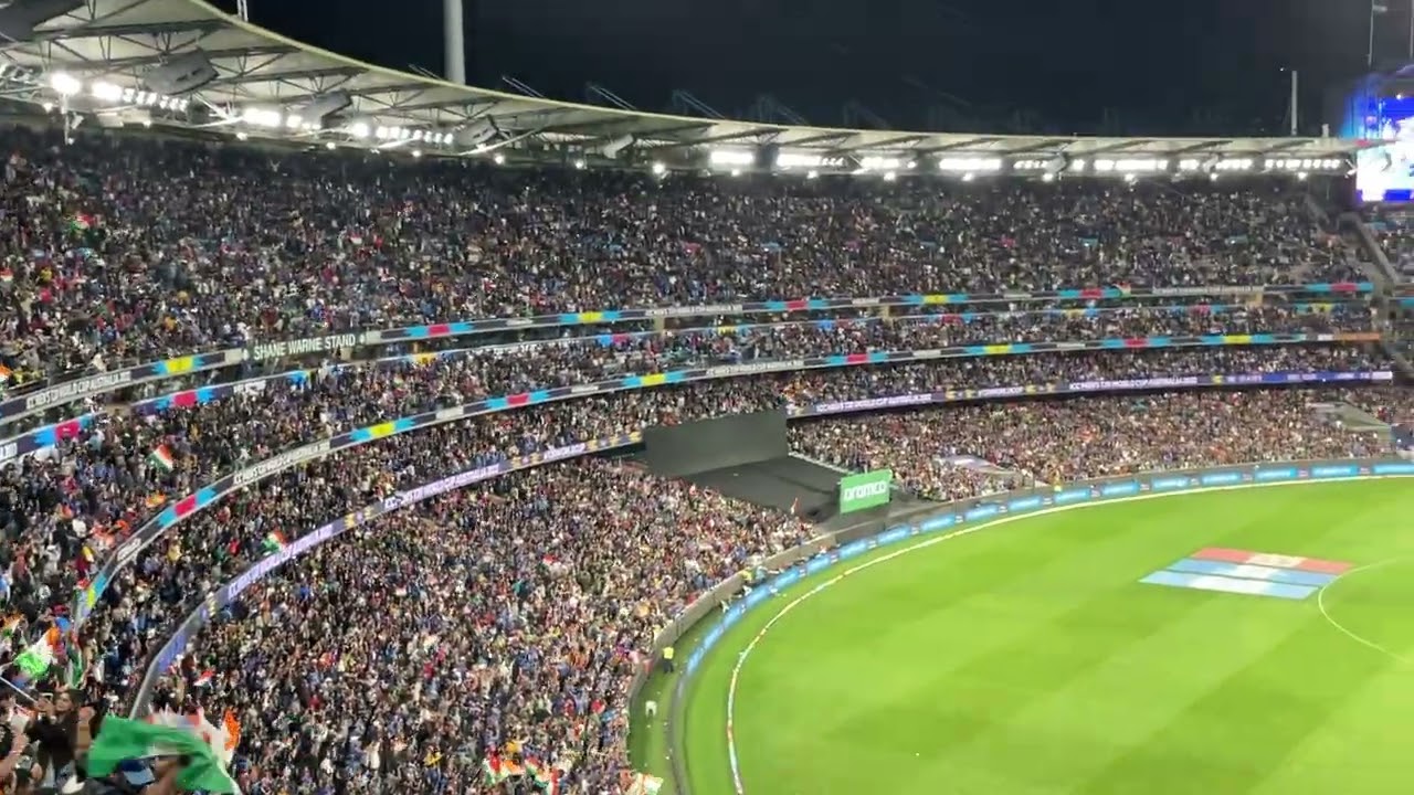 Indian fans cheering at MCG