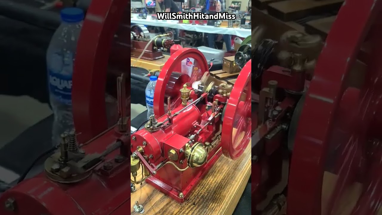 Stunning Star Antique Model Hit and Miss Gas Engine