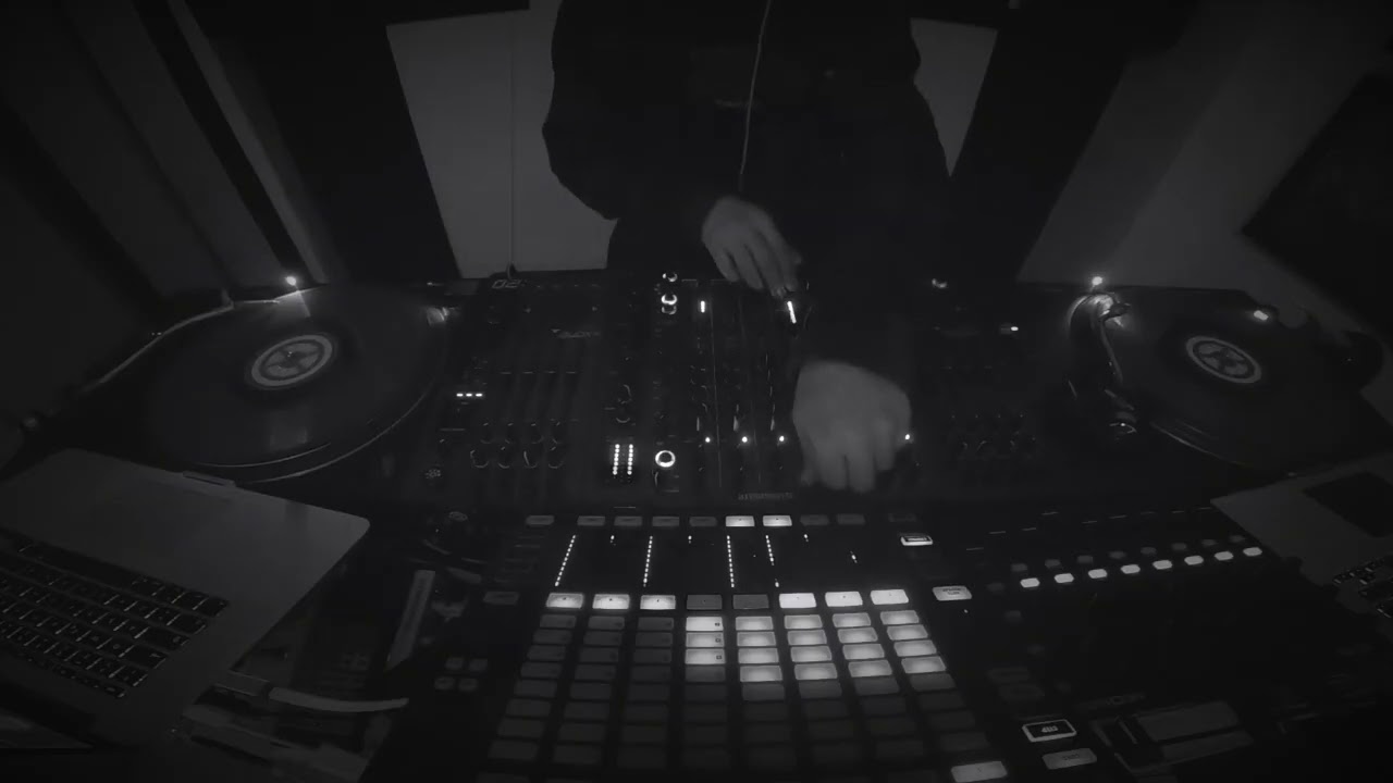 Xone Series @ Stranger Techno #8 (Leftfield set)