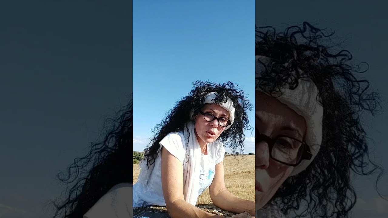 Inocencia Montes - &iquest; A qu&eacute; vienes?... me dice el m&aacute;s viejo del pueblo