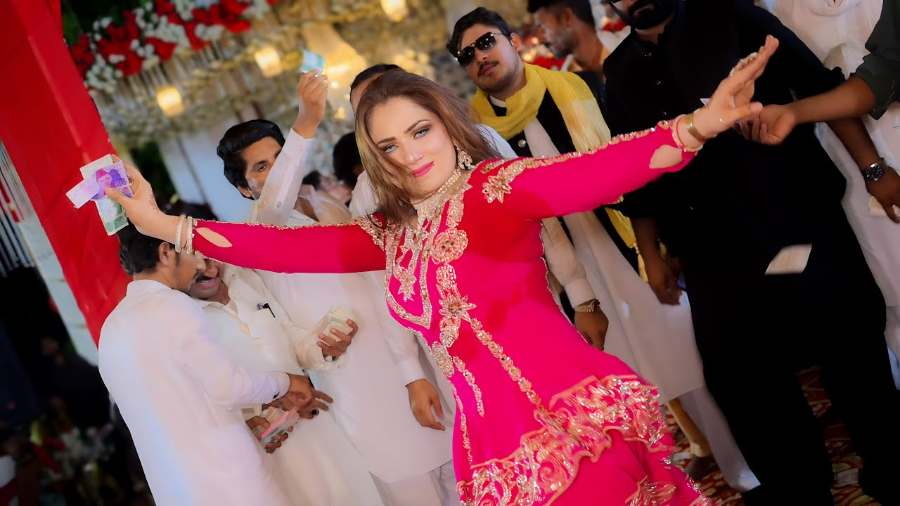 Khabran Sady Tain Paonhch , Mehak Malik New Dance Performance 2025