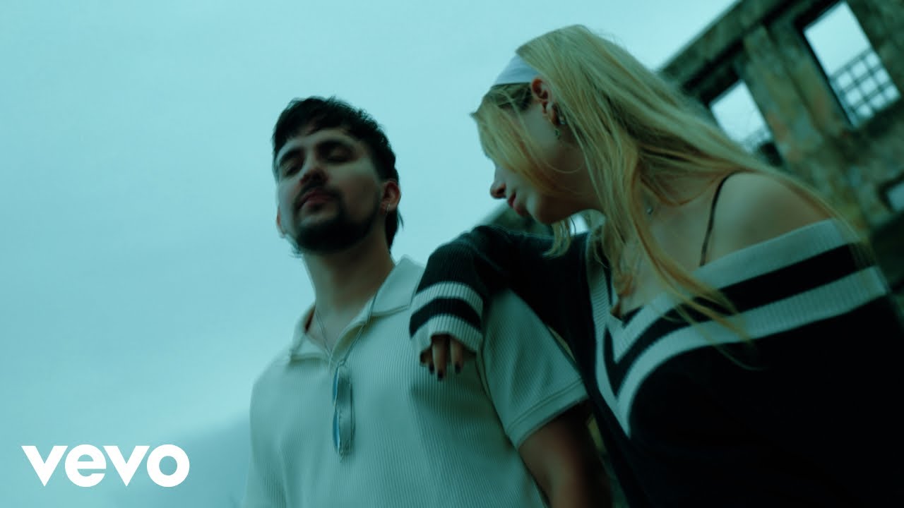 Caztro, Ivana - moneda sin valor (Video Oficial)