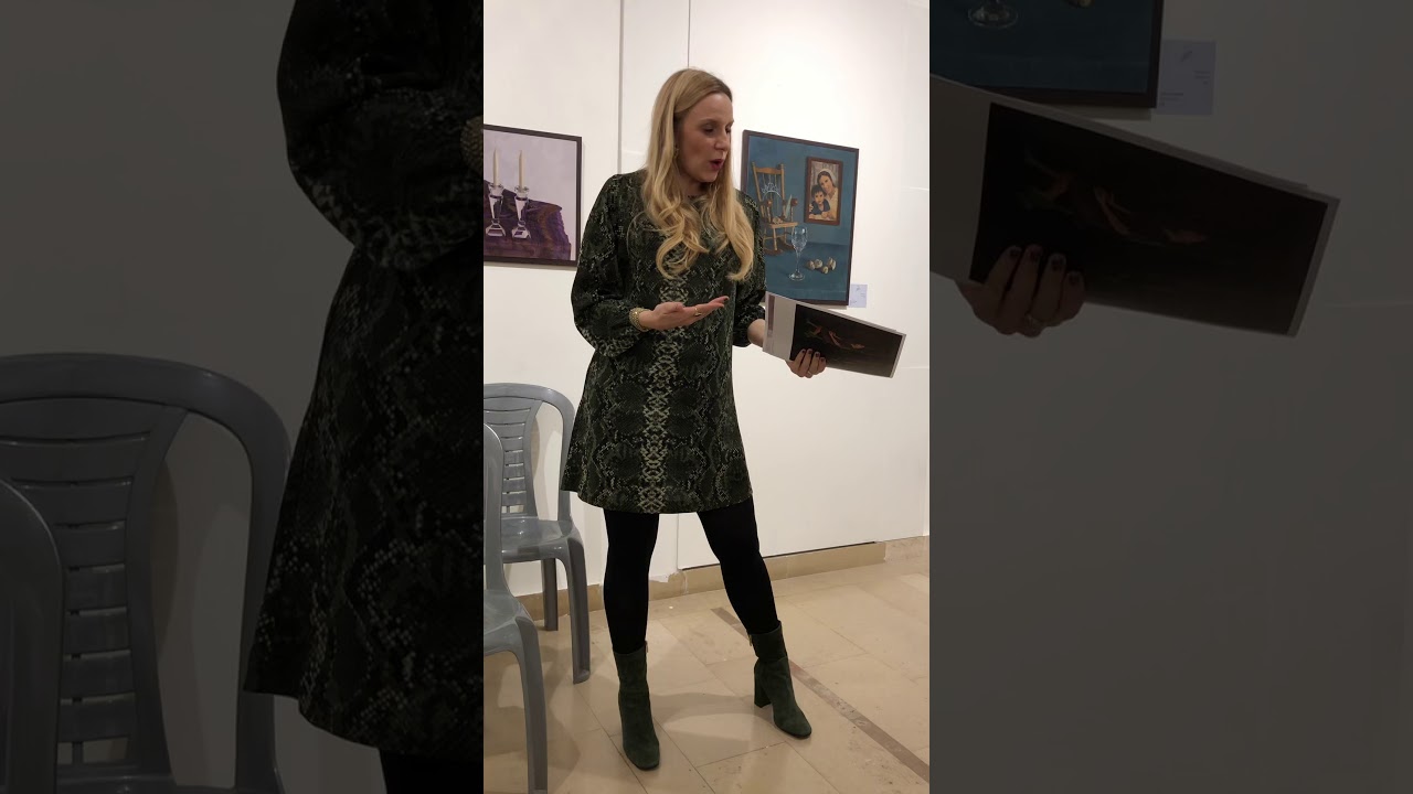 אירוע סיום בתערוכה מים נוקבין. רחל פרליבטר אוצרת התערוכה. ר״ח כסלו תש״פ 28.11.19. Gallery talk in th