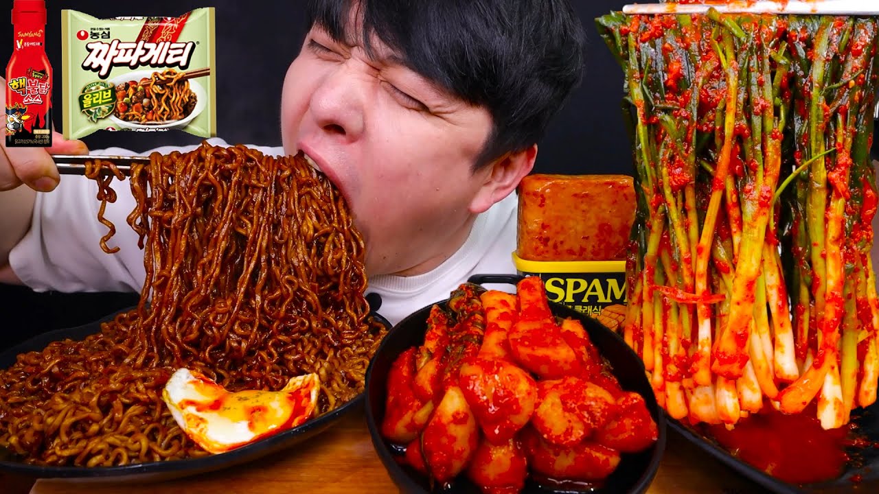 ASMR 핵불닭 짜파게티 & 잘익은 파김치 & 총각김치 & 통스팸 먹방 NUCLEAR FIRE BLACK BEAN NOODLES & SPAM & KIMCHI REAL MUKBANG