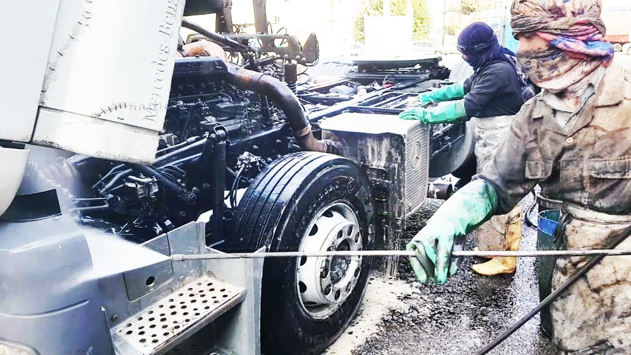 Semi truck cleaning: Filthiest BENZ axor semi truck how difficult to clean and  remove grease!?