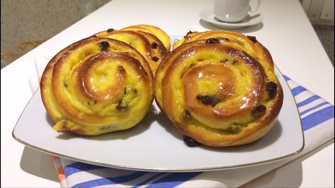 Rulouri “Melci” cu crema de vanilie si stafide | Katy’s Food
