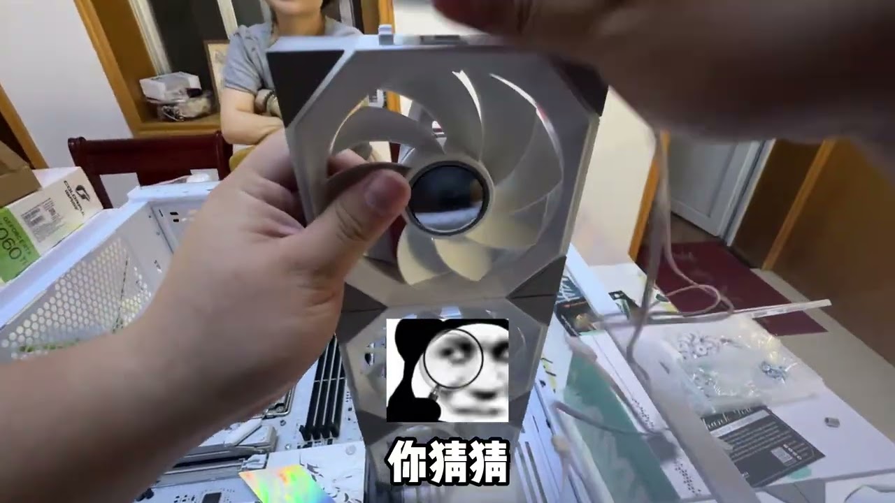 帮真正意义上的瓦学妹装台纯白包豪斯刀把机！ 结尾有配置单#电脑 #装机#华硕主板  #七彩虹