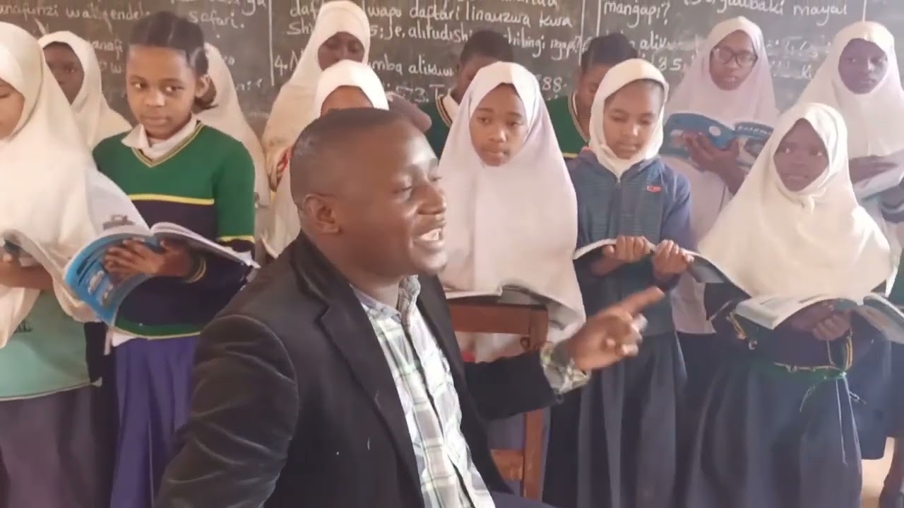 Wimbo wa 'PAWA' wa MBOSSO Watumika kufundishia wanafunzi/ Tazama wakiuimba