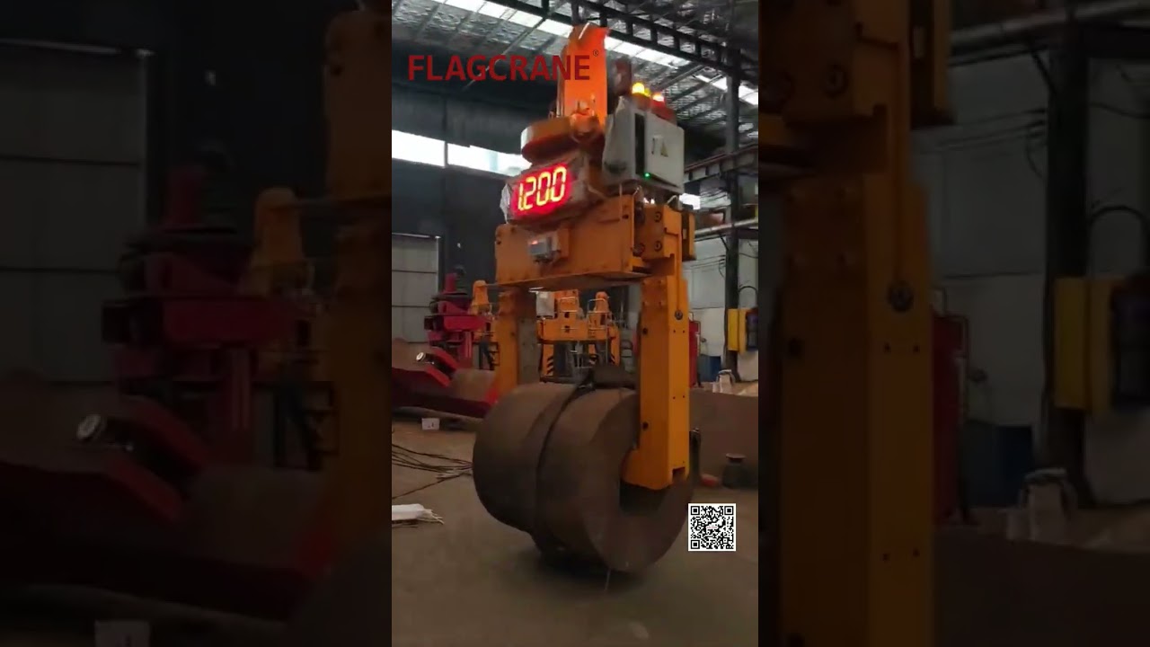 lifting tongs from flagcrane