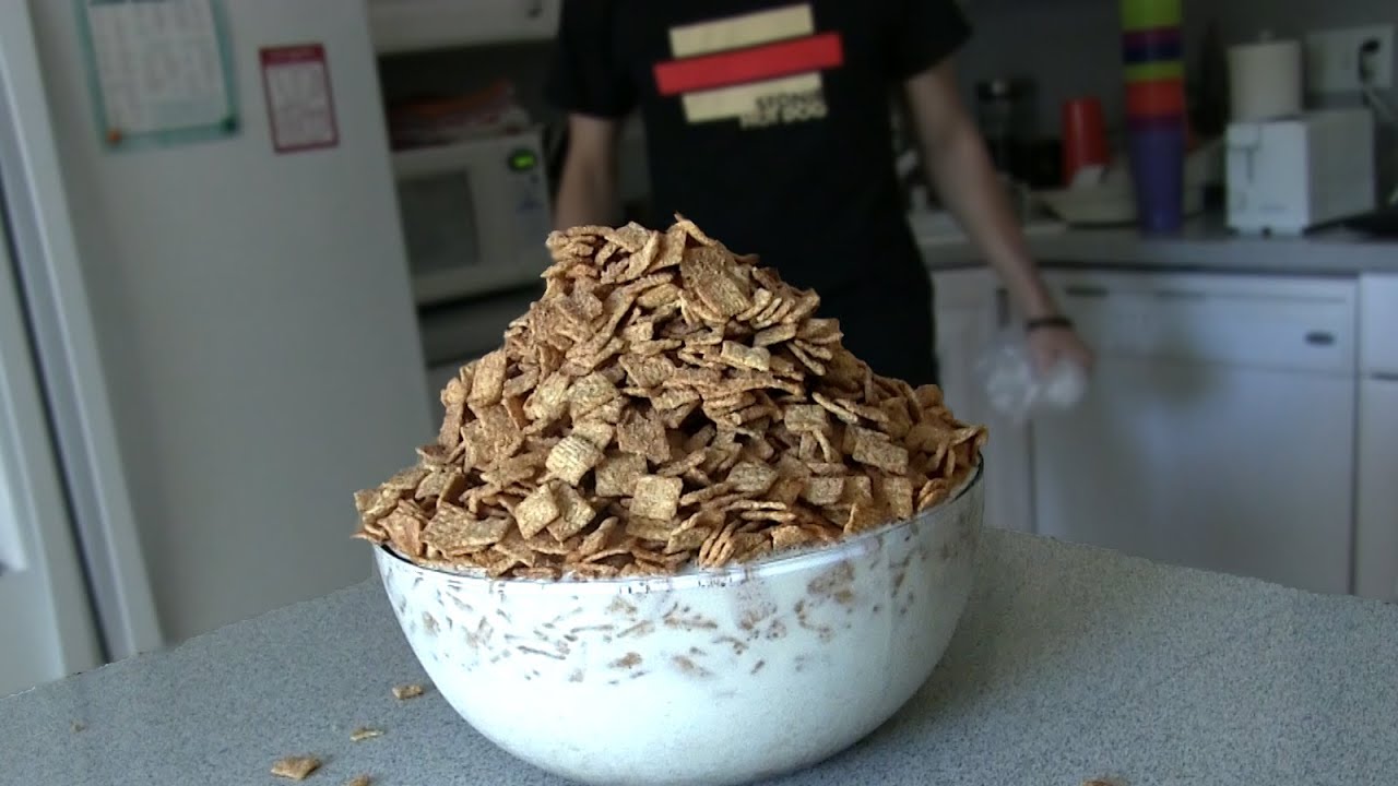 MASSIVE Cinnamon Toast Crunch Challenge (7,700 Cals)