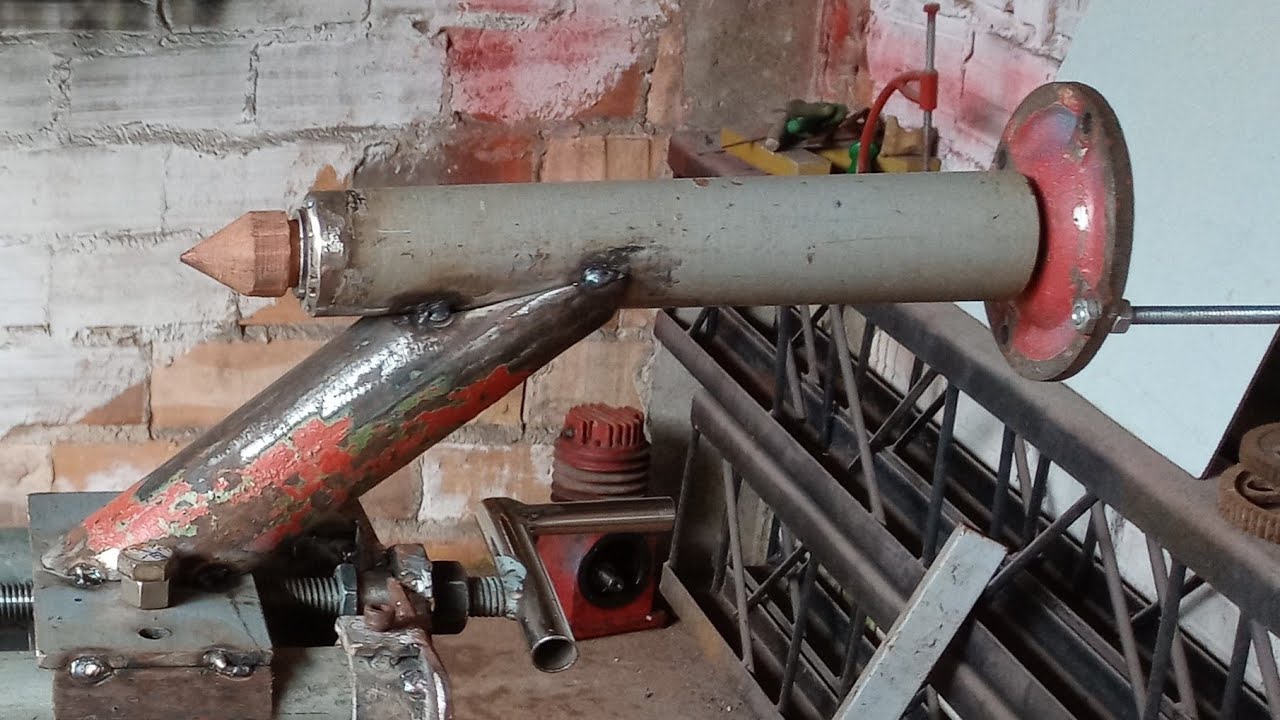 Contra ponto com materiais de fácil acesso.