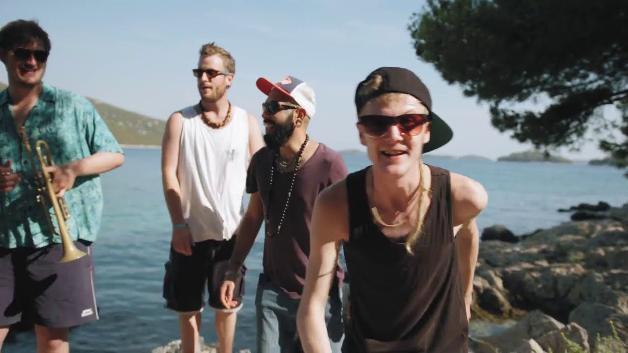 Tom Spirals & Maxi Roots - Move Like This [OFFICIAL VIDEO]