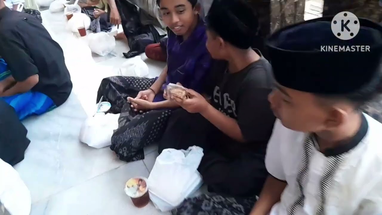 TA'JIL BERSAMA DAY 2 MASJID NURHADI SUMERAGUNG PLUMPANG.