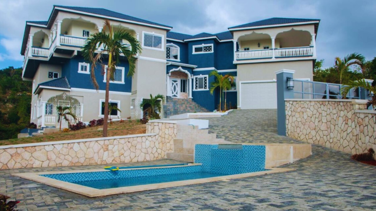 Dream Oasis 10 Bedroom 12 Bathroom House At BELVEDERE DRIVE, Red Hills, St Andrew, Jamaica