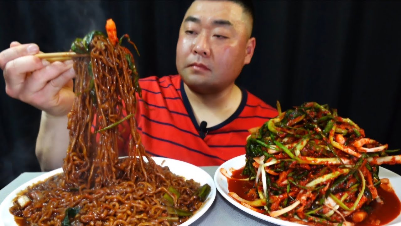 마치 첫 파김치 먹은거 처럼~~파김치 진짜 미쳤다