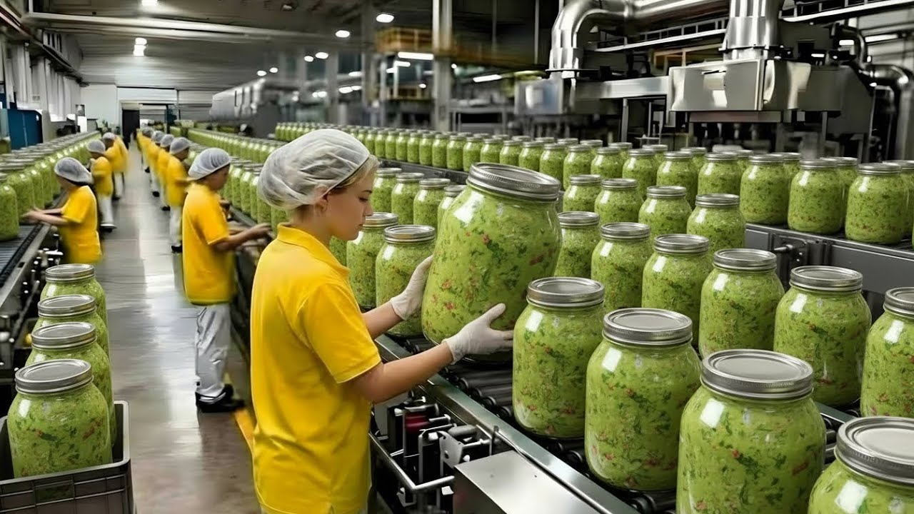 Inside a Factory: How Guacamole Is Made from Fresh Avocados