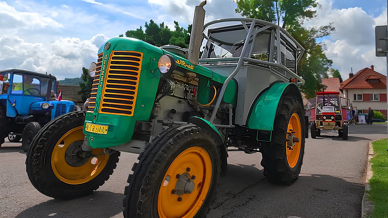 Парад Классических Тракторов 🚜 | Svratouch 2025 | Винтажная Сила в Движении