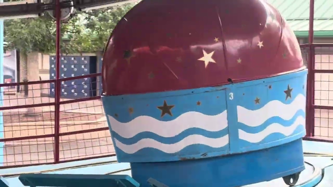 Tilt a whirl made in faribault Minnesota elitches