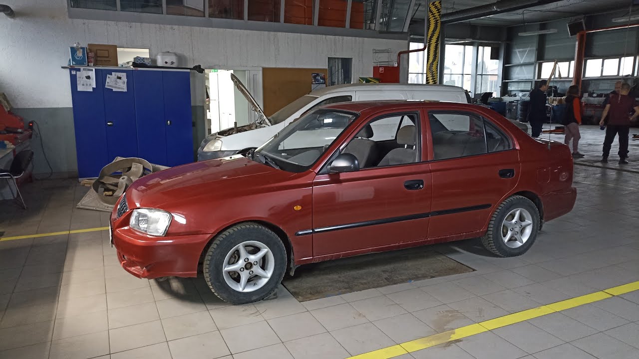 Accent C2402