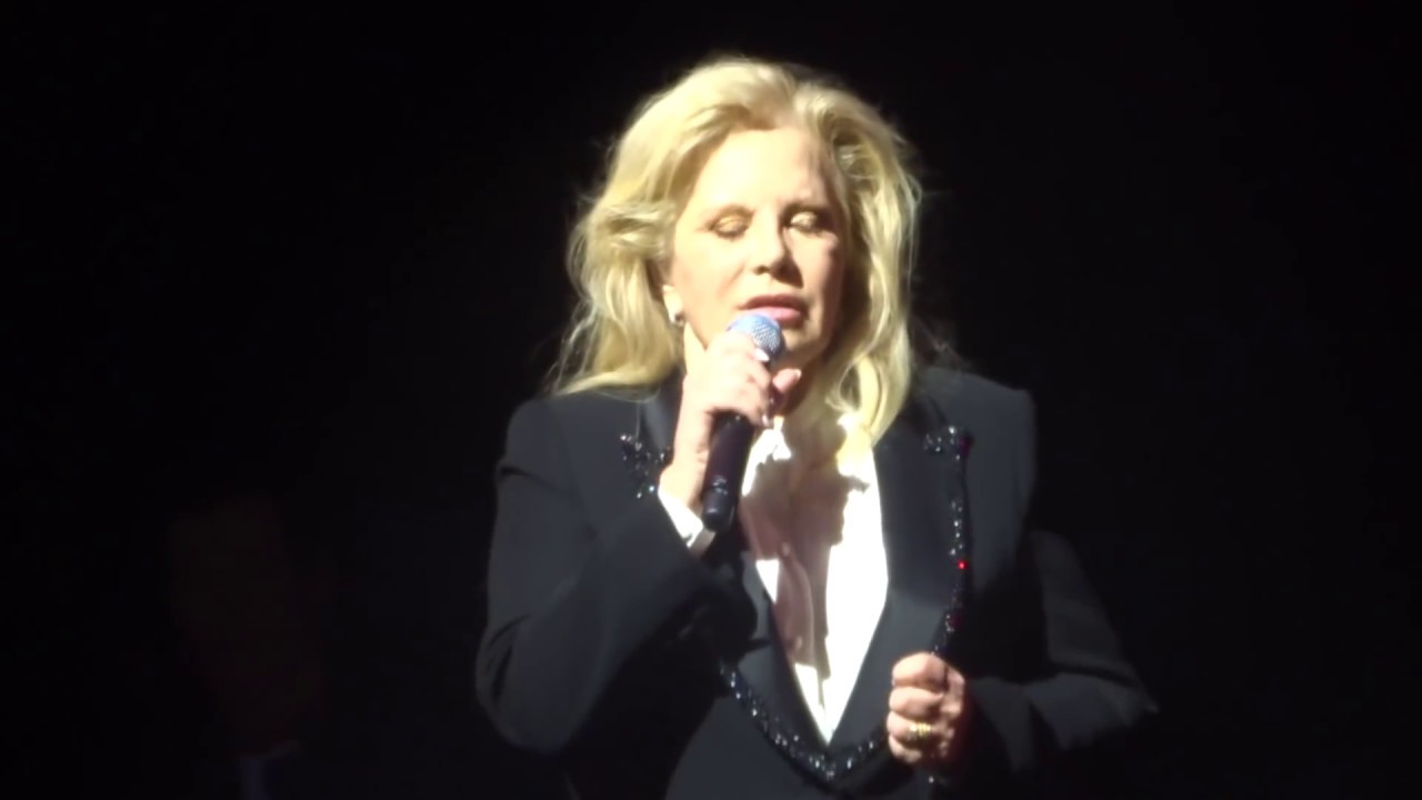 Sylvie Vartan - Hommage Johnny Hallyday 1/3 - Grand Rex 16.03.2018