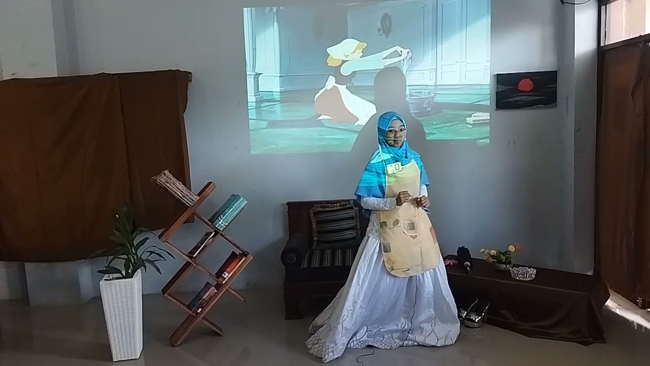 STORY TELLING - CINDERELLA - YASINTA LUTHFIANA NAHDAH - SMAIT NURUL IHSAN BOARDING SCHOOL CILACAP