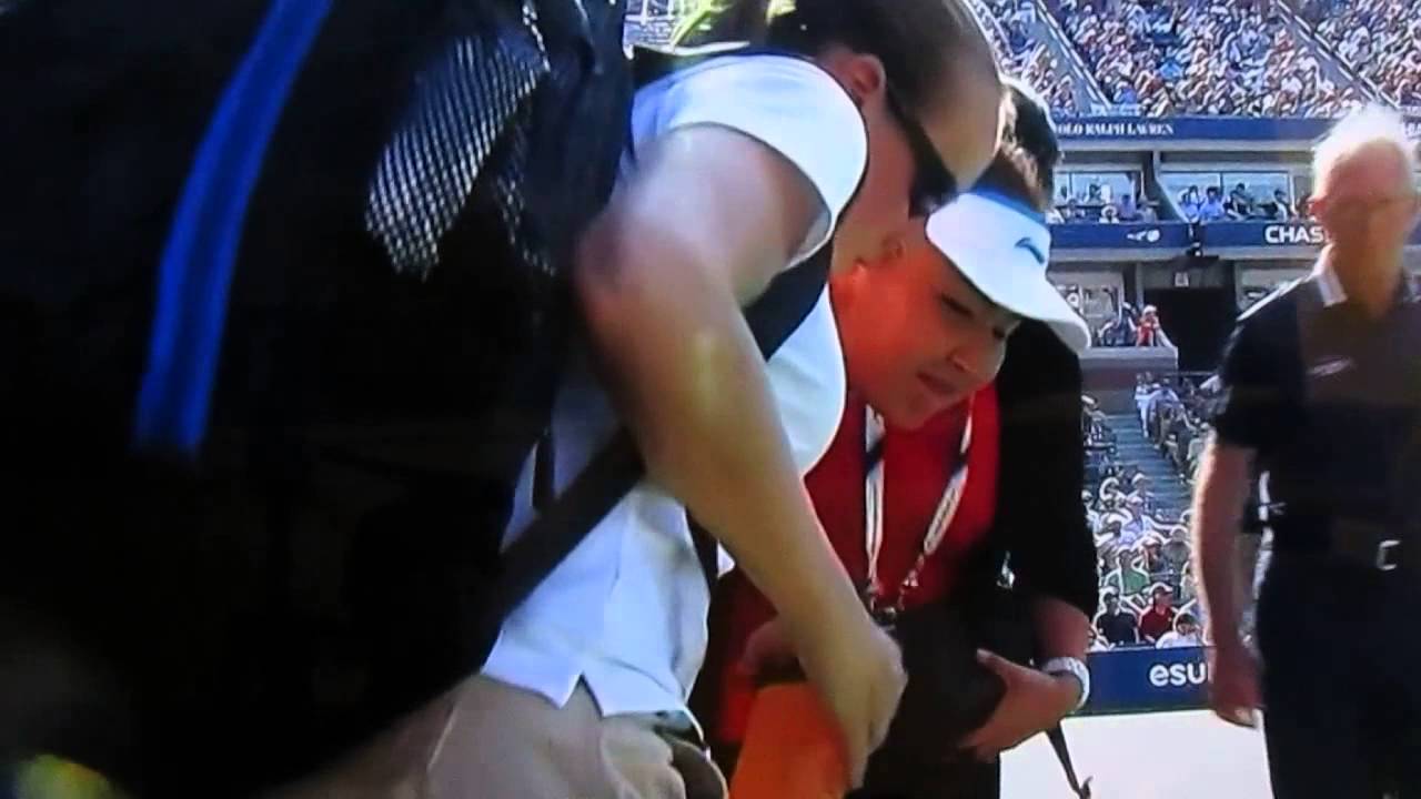 Shuai Peng in extreme pain vs. Caroline Wozniacki