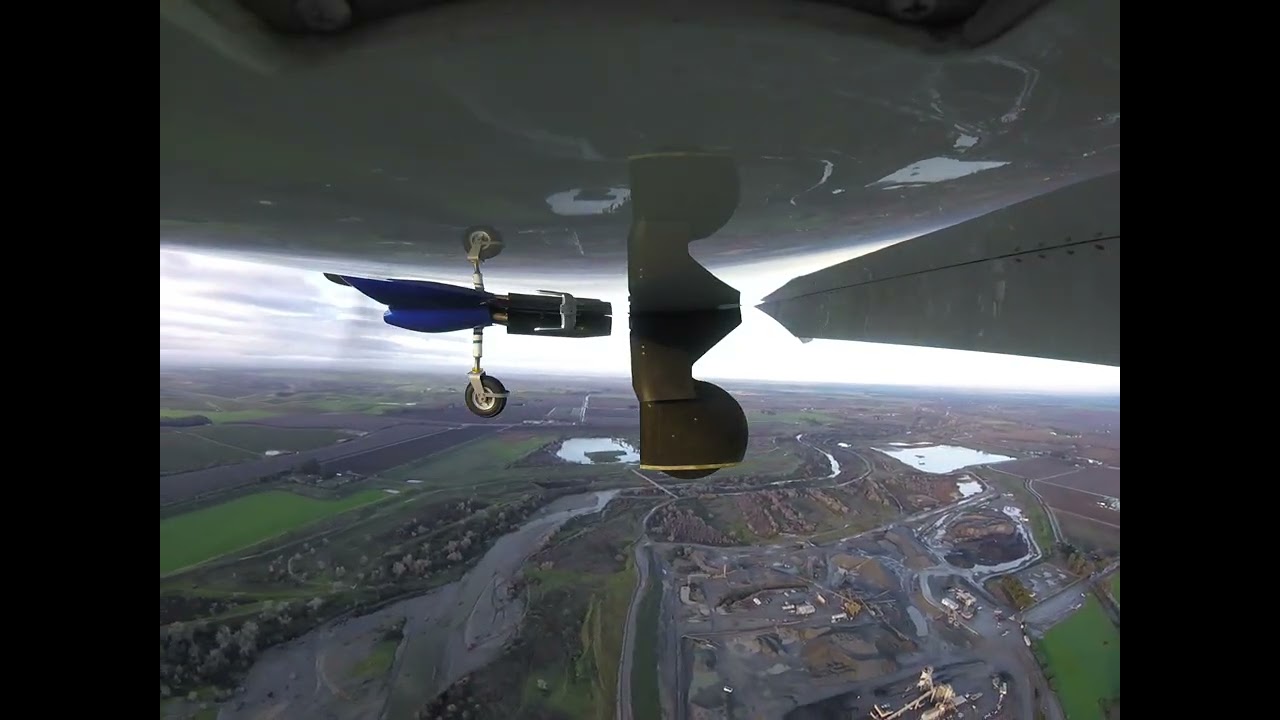 Lancair 360 - Side View or Landing Gear