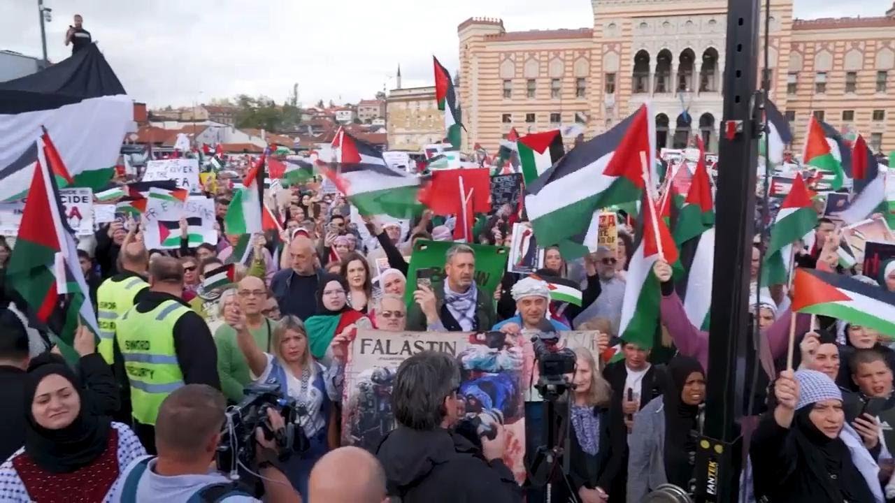 Sarajevo protests against Israeli airstrikes on Gaza