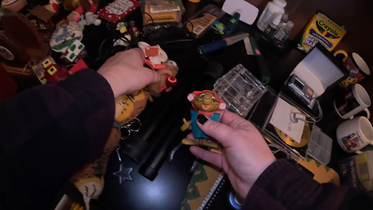 These Are The Kinds of Estate Sales We Like With LOT OF SMALLS
